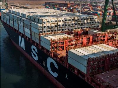 天津港打破單船接卸冷箱貨物新紀錄